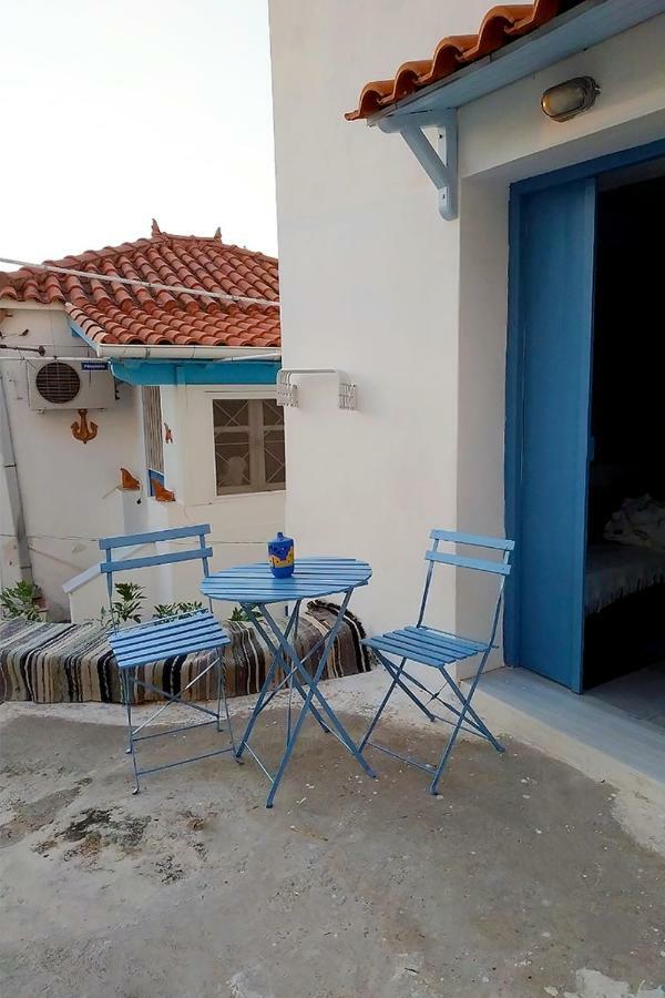 Apartament Theseus Poros Town Zewnętrze zdjęcie